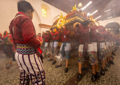 Pasos de fe. Danny Gamboa - Iglesia Santiago Apóstol, Santiago Atitlán, Sololá.