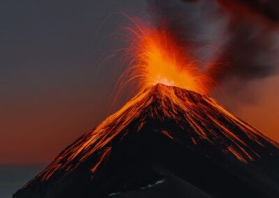 Volcán de fuego atardecer. José López - Volcán de Fuego, Sacatepéquez.