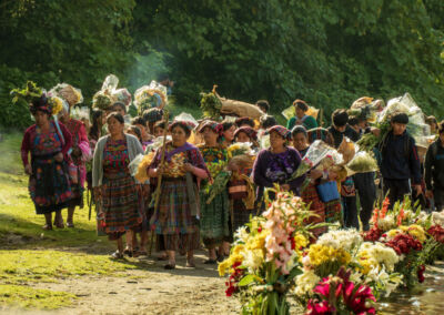 Comunidad Matriarcal. José Pérez - Cráter volcán y laguna de Chicabal, San Martín Sacatepéquez, Quetzaltenango.