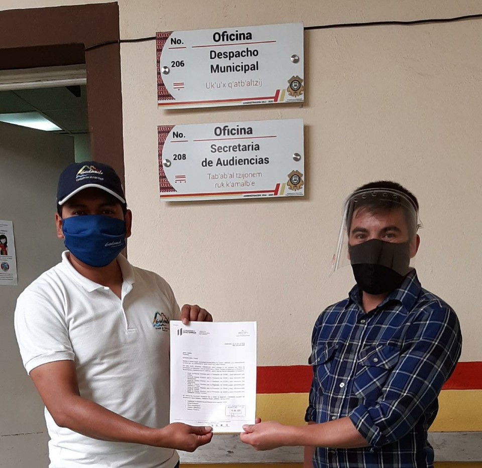 MUNICIPALIDADES ADOPTAN GUÍAS DE BUENAS PRÁCTICAS  PARA EL SECTOR TURÍSTICO