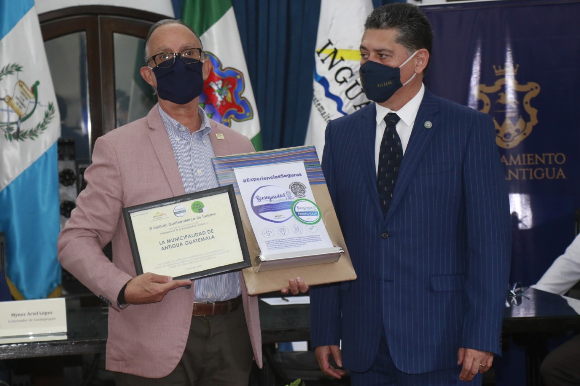 MUNICIPALIDAD DE LA ANTIGUA GUATEMALA SE CONVIERTE EN EMBAJADORA DEL SELLO DE BIOSEGURIDAD TURÍSTICA